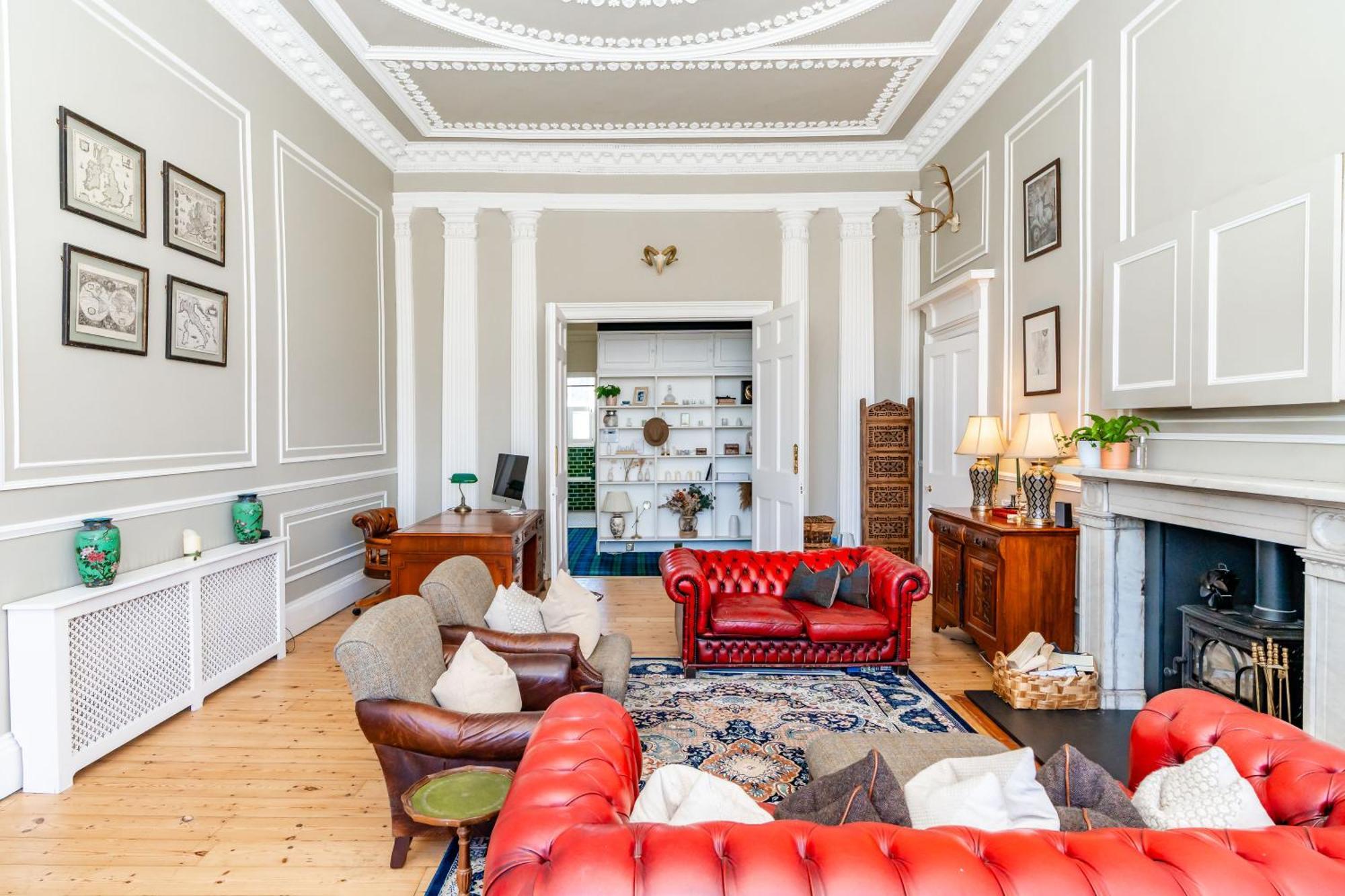 Stunning Flat, New Town, - Perfect Location